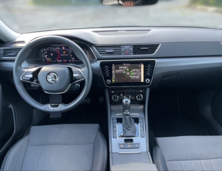 Škoda Superb 8