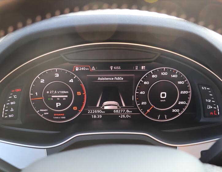 Audi Q7 22