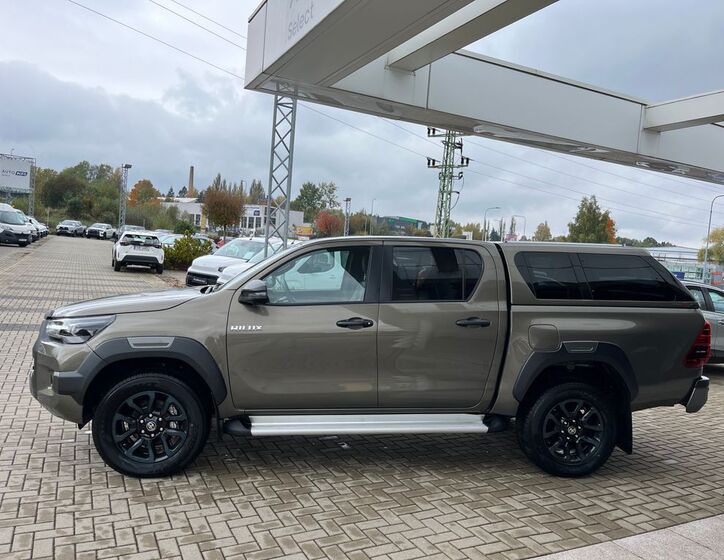 Toyota Hilux 3