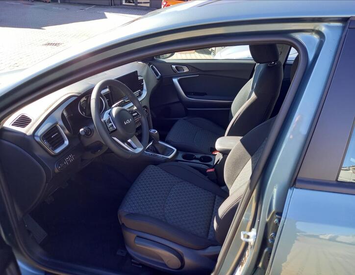 KIA Ceed 10