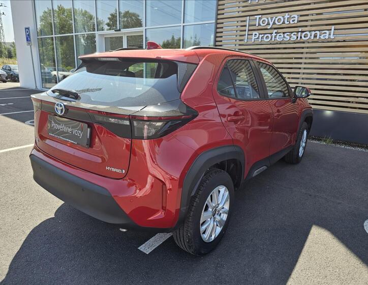 Toyota Yaris Cross 2