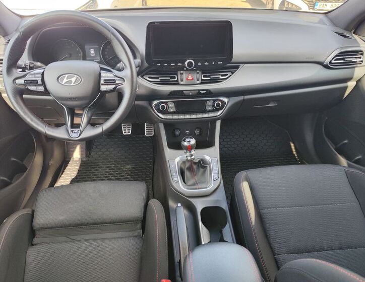 Hyundai i30 14