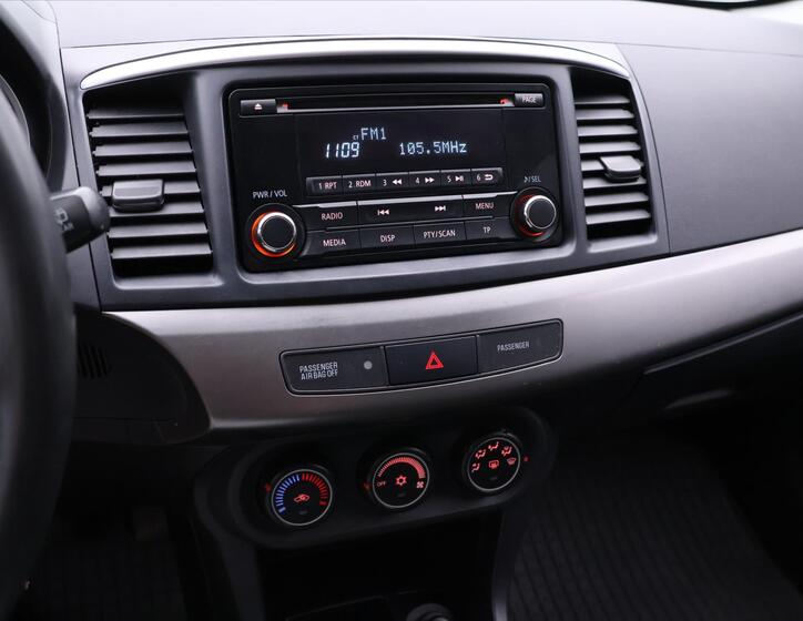 Mitsubishi Lancer 20