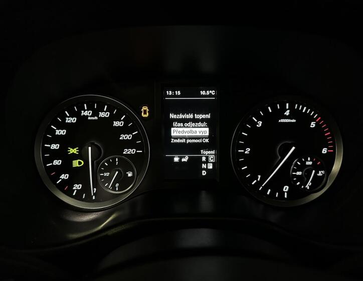 Mercedes-Benz Vito 22
