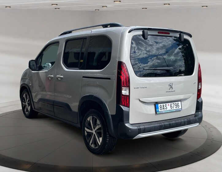 Peugeot Rifter 4