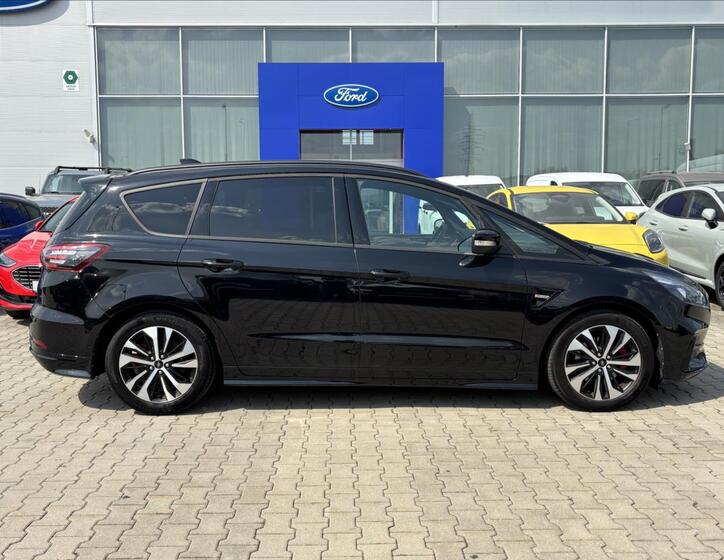 Ford S-MAX 6