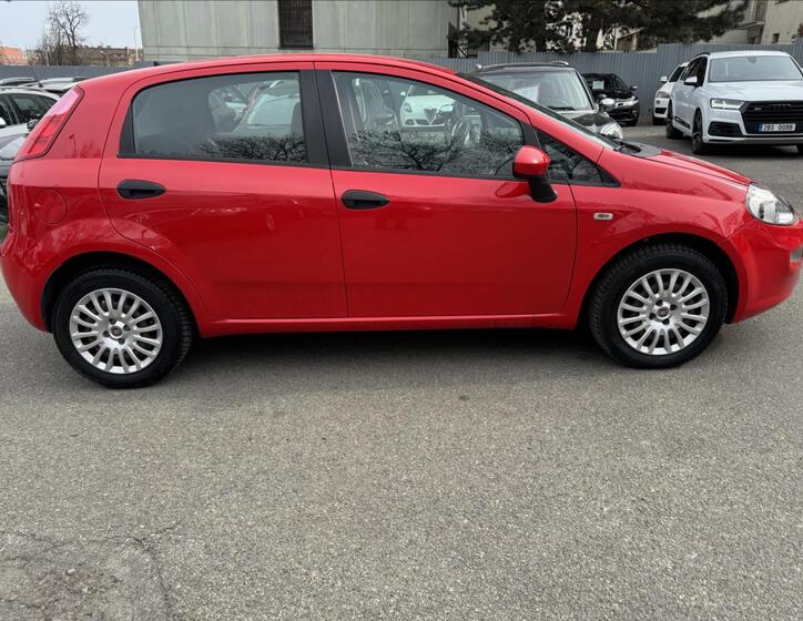 Fiat Grande Punto 13