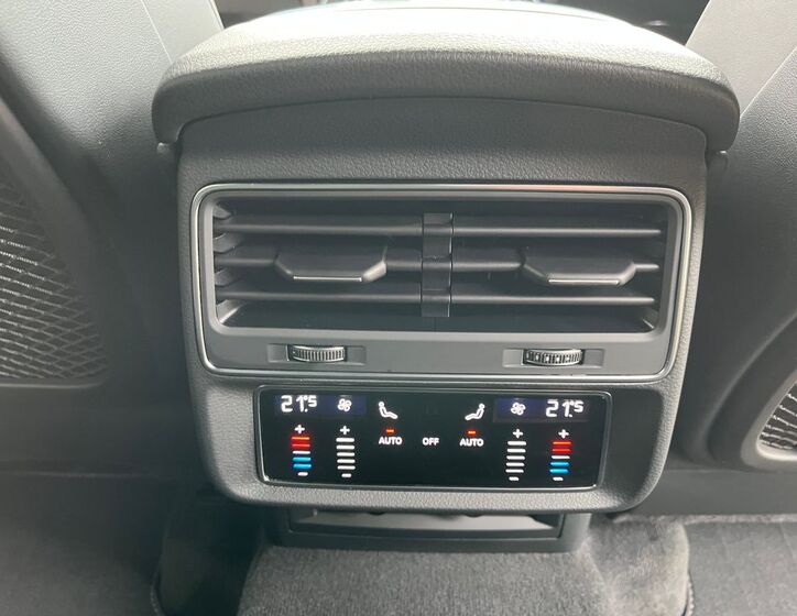 Audi SQ8 29