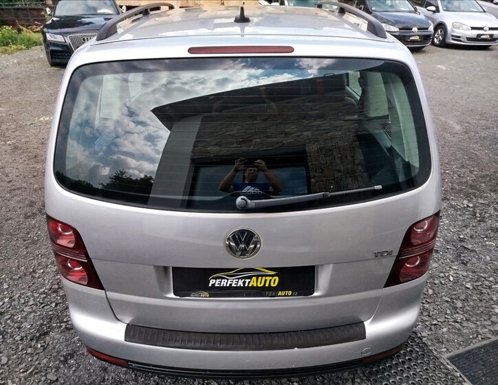 Volkswagen Touran 4