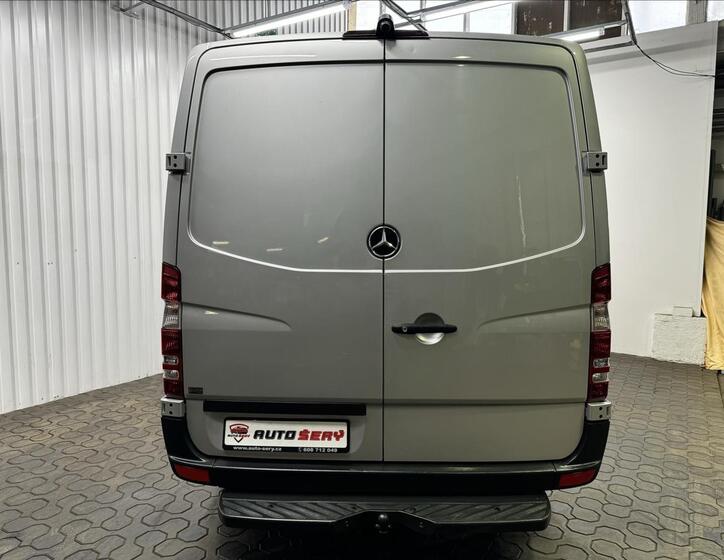 Mercedes-Benz Sprinter 7