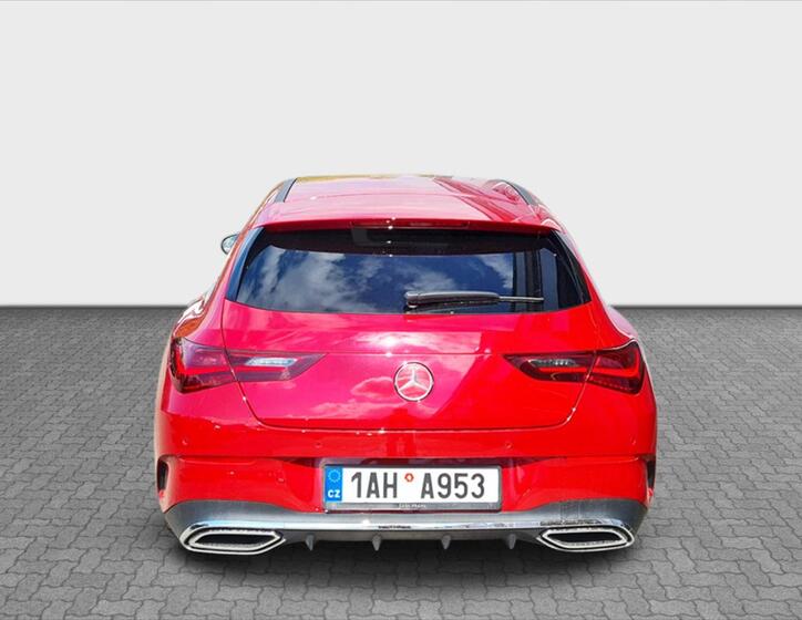 Mercedes-Benz CLA 4