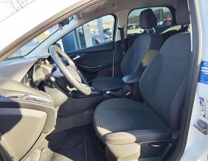 Ford Focus 13