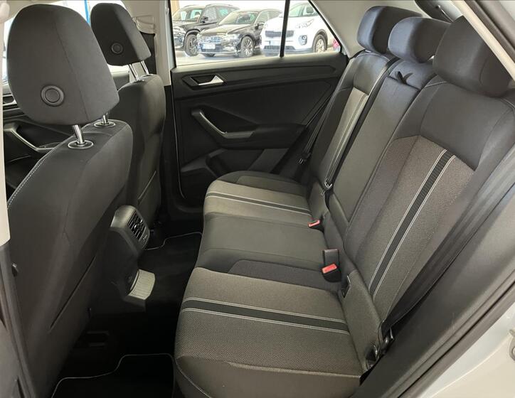 Volkswagen T-Roc 37