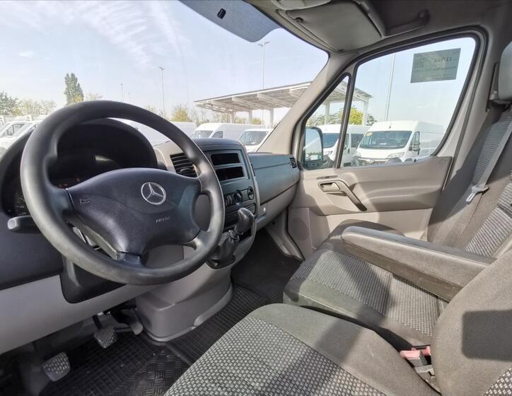 Mercedes-Benz Sprinter 6
