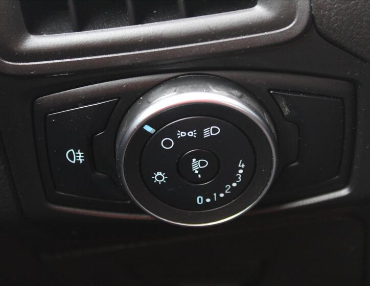 Ford Focus 16