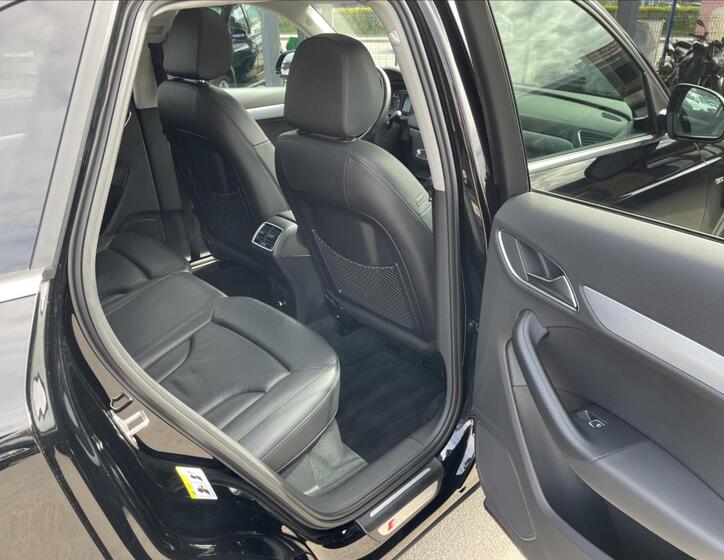 Audi Q3 28