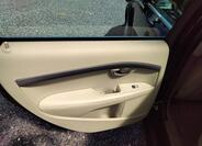 Volvo XC70 13