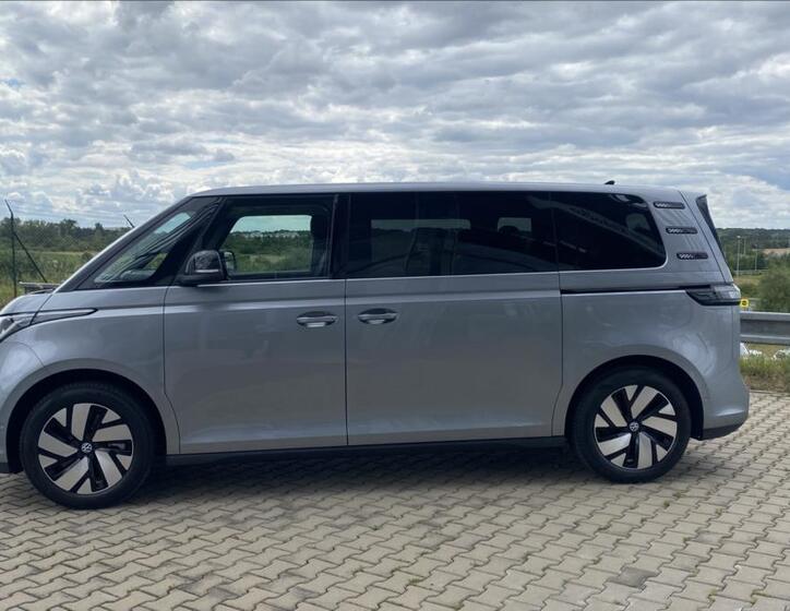 Volkswagen ID.Buzz 6