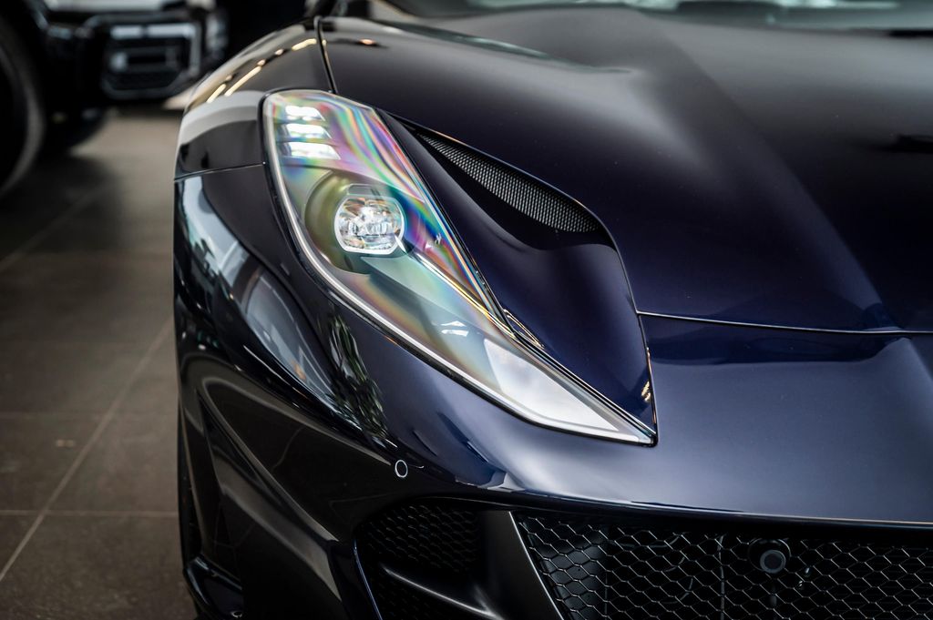 Ferrari 812