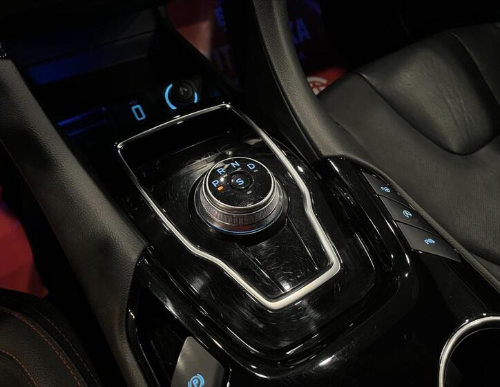 Ford Mondeo 19