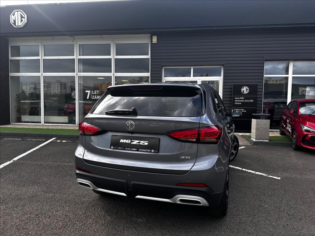 MG ZS