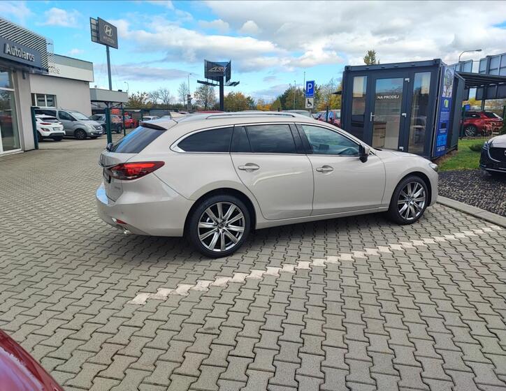 Mazda 6 9