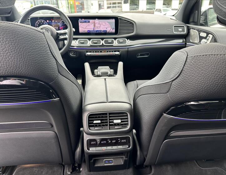 Mercedes-Benz GLS 13