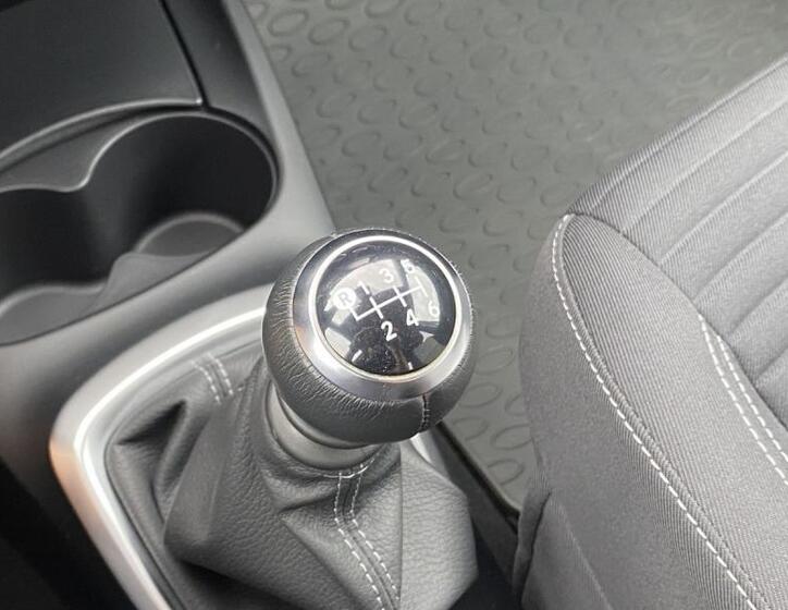 Toyota Yaris 27