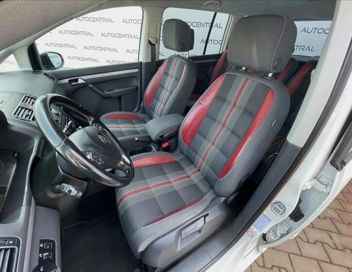 Volkswagen Touran 11