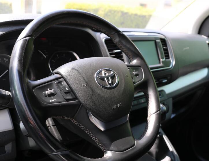 Toyota ProAce Verso 26