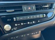 Lexus ES 300h 18