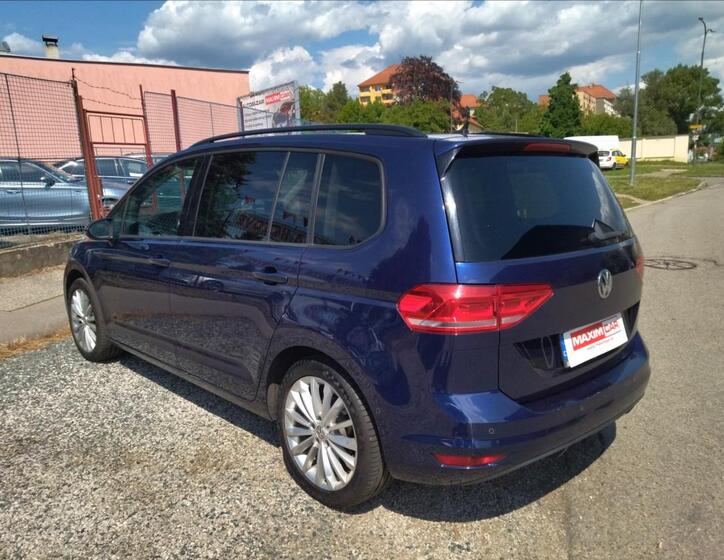 Volkswagen Touran 7