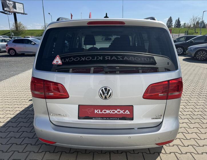 Volkswagen Touran 5