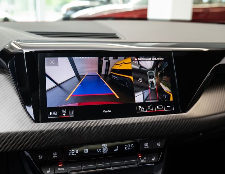 Audi e-tron 13