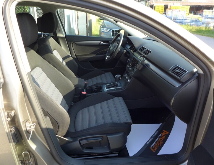 Volkswagen Passat 36