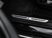 BMW X7 23