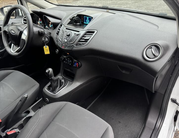 Ford Fiesta 26