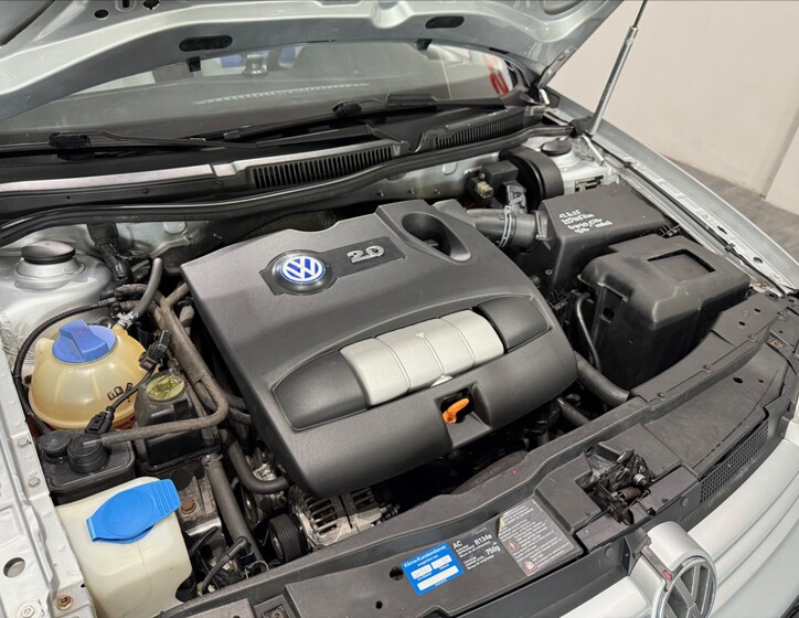 Volkswagen Golf 23