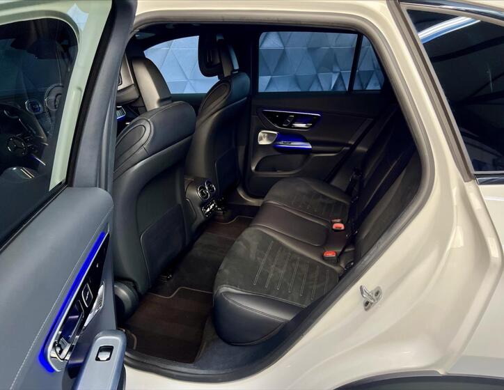 Mercedes-Benz GLC 12