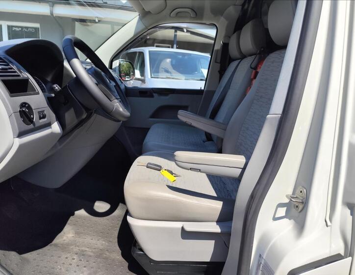 Volkswagen Transporter 12