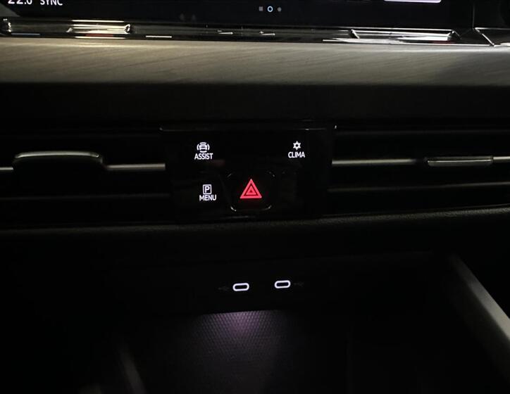 Volkswagen Golf 16