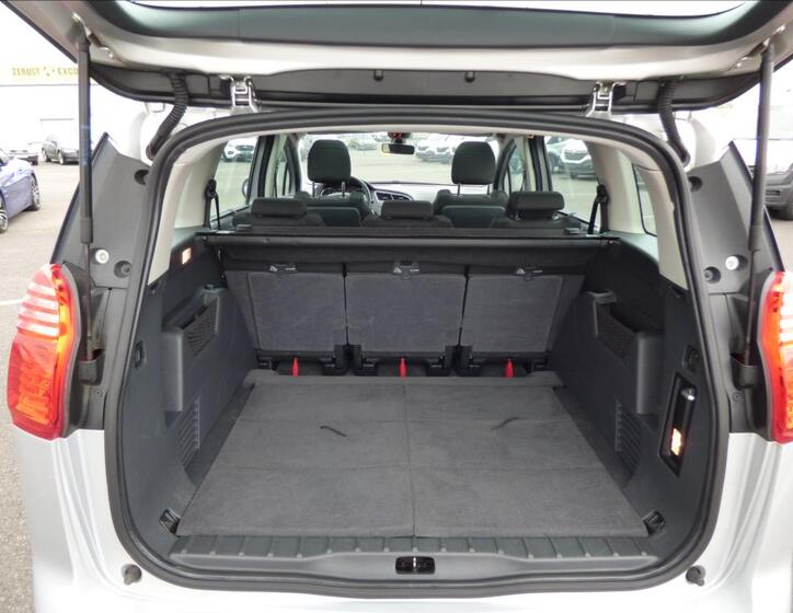 Peugeot 5008 27
