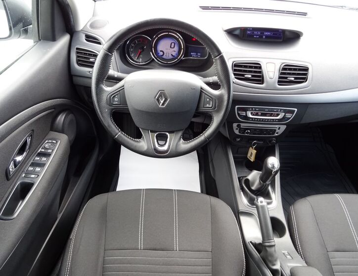 Renault Fluence 7