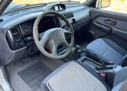 Mitsubishi L200 8