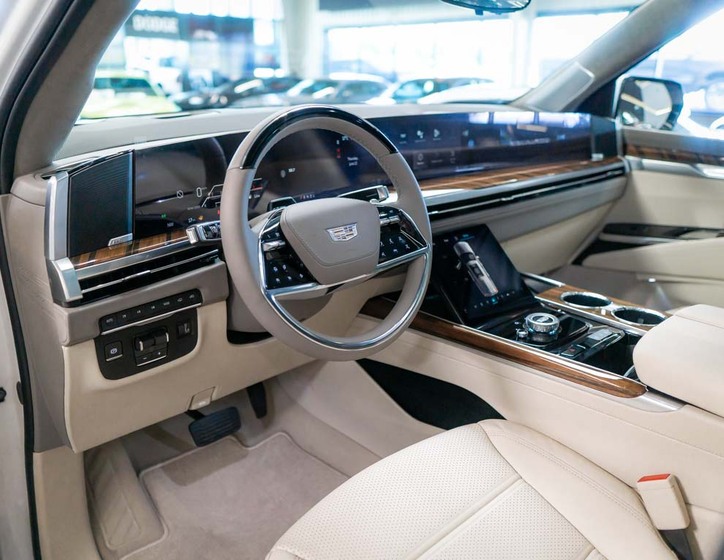 Cadillac Escalade 16