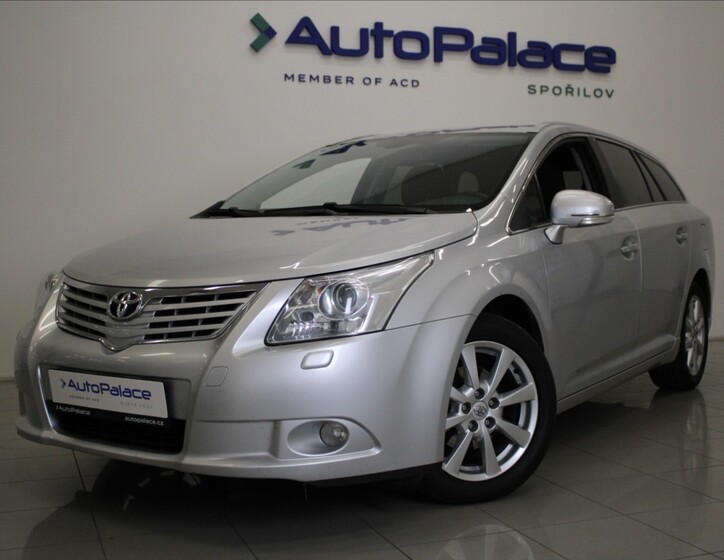 Toyota Avensis 1