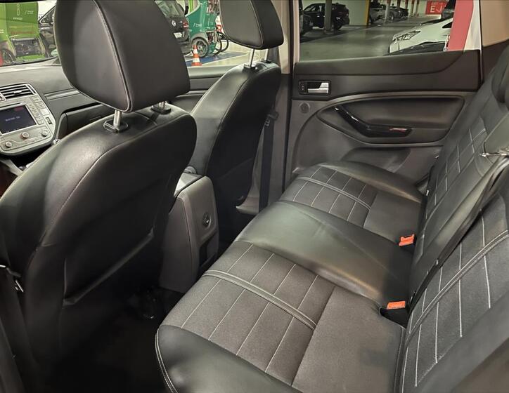 Ford Kuga 22