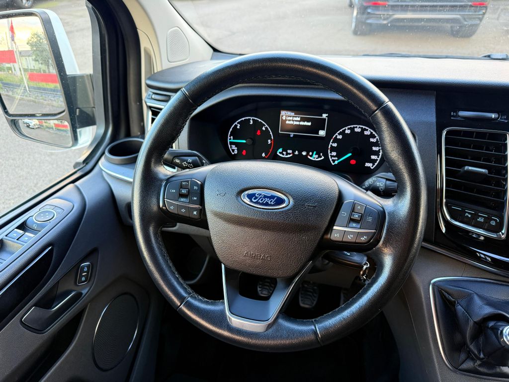 Ford Tourneo Custom