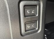 Land Rover Defender 27