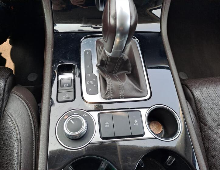 Volkswagen Touareg 17